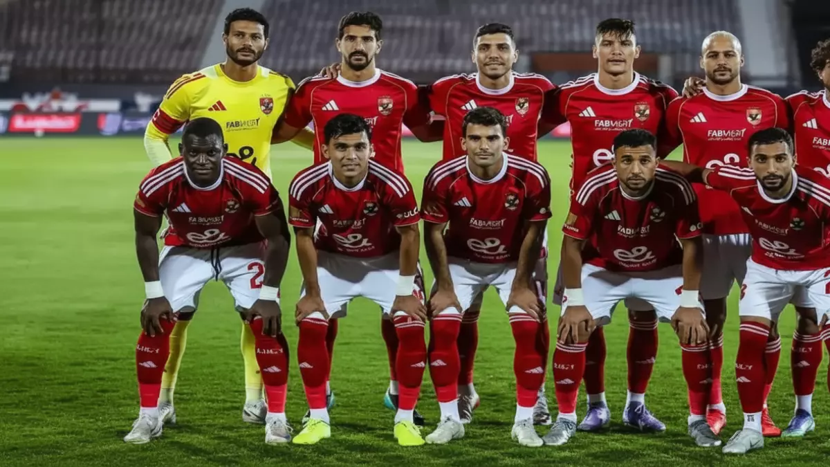 عاجل.. عاجل: صراع محتدم على نجم الأهلي… الدوري السعودي يقدم عرضاً مغرياً لخطف ديانج قبل انتهاء عقده!