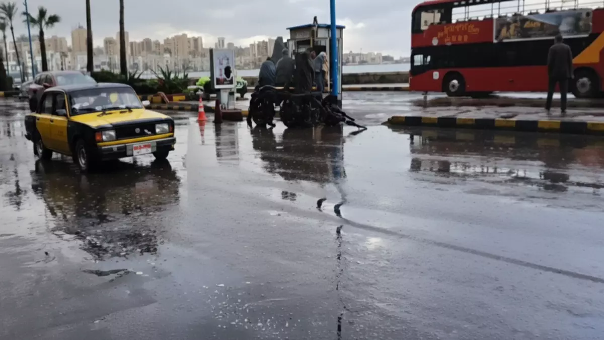 عاجل.. عاجل: الأرصاد تعلن حالة طوارئ جوية – أمطار ورياح عاصفة 60 كم/س تضرب 7 محافظات خلال ساعات!