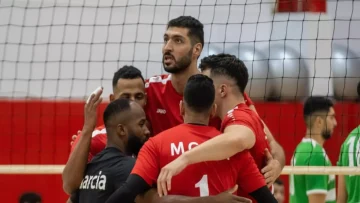 عاجل.. عاجل: قرار صادم يوقف جميع الأجانب في الطائرة المصرية… والأهلي ينتصر وسط الأزمة!