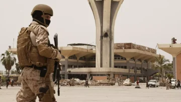 عاجل.. عاجل: صدمة للموظفين اليمنيين… توقف المنحة السعودية يهدد بتأخير مرتبات ديسمبر!