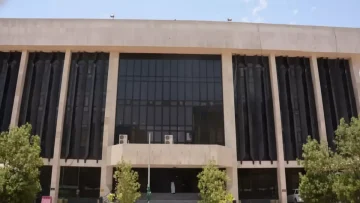 عاجل.. عاجل: تعليم الرياض يعلق الدراسة غداً الخميس – طلاب 15 منطقة ينتقلون للتعلم عن بُعد بسبب الطقس!