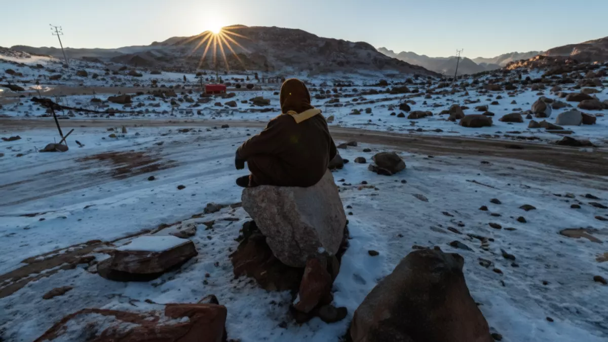 عاجل.. عاجل: الأرصاد تعلن رسمياً… الرياض والقصيم تستعد لمشهد نادر غداً – الثلوج تغطي المملكة!