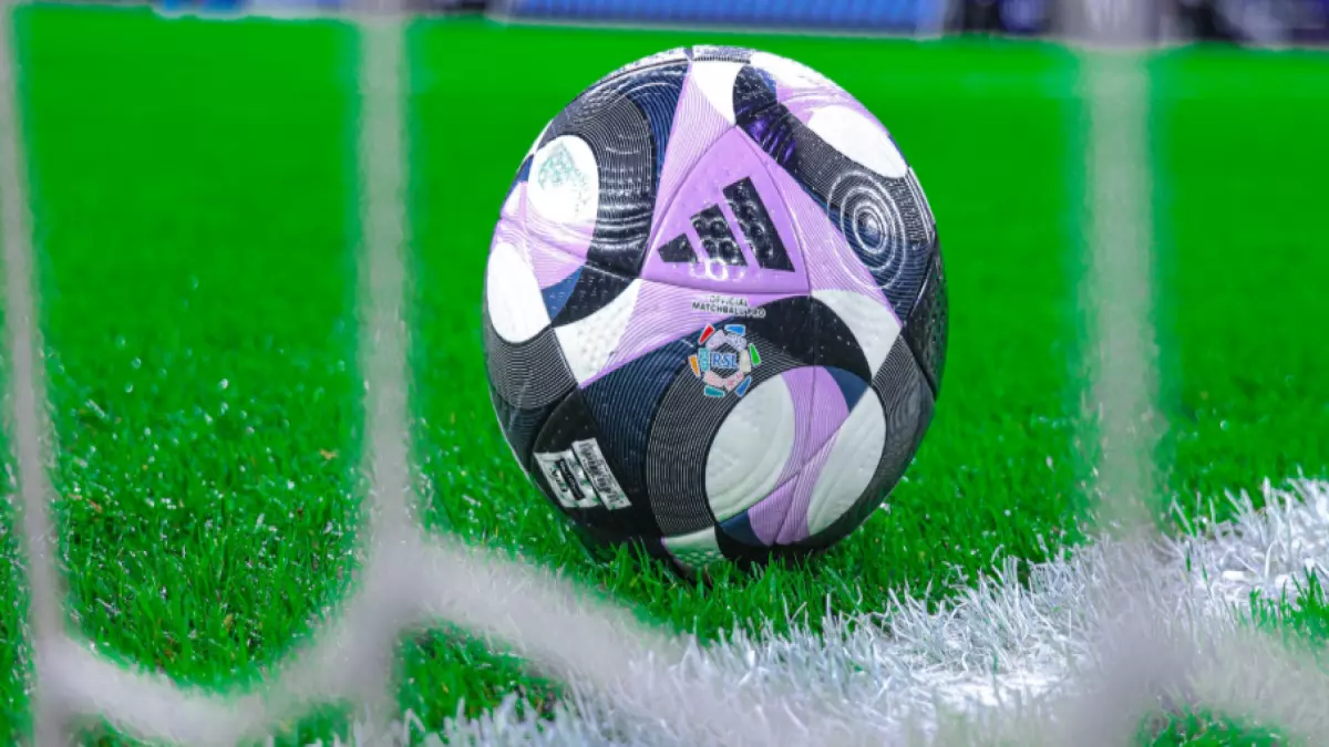 عاجل.. عـاجل: فيفا يصدر عقوبة الإيقاف على أحد كبر أندية روشن.. والوسط الرياضي السعودي ينفجر من الغضب!