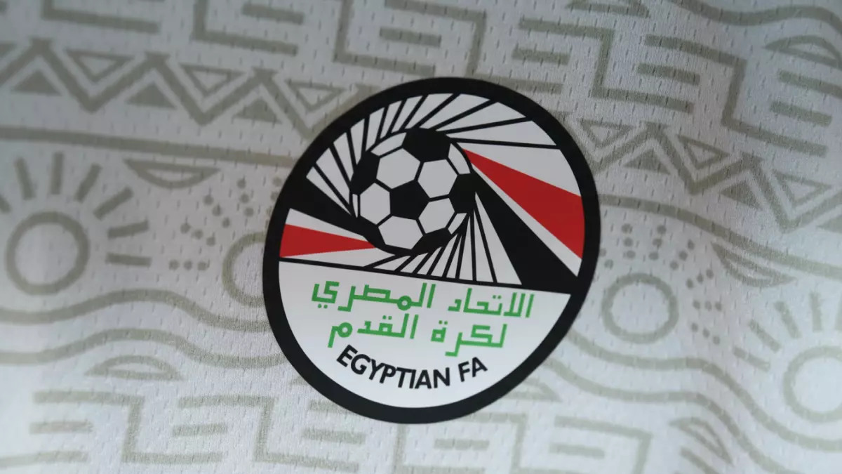 عاجل.. عاجل: اتحاد الكرة ينفي نفياً قاطعاً التعاقد مع كيروش ويعلن انتهاء عهد علاء نبيل رسمياً!