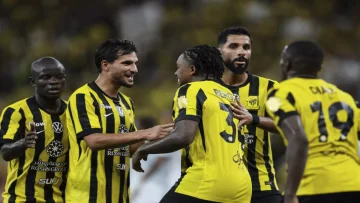 عاجل.. أستبعاد نجم الاتحاد ومحترف دوري روشن رسمياً.. هويته أحزنت قلوب الجماهير! (صورة)