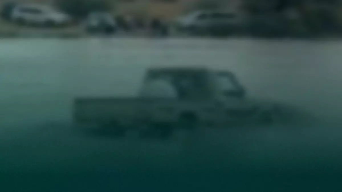 عاجل.. عاجل: مواطن يعرض حياته للخطر بـ رماح… والمرور يطبق عقوبة الـ10 آلاف ريال!