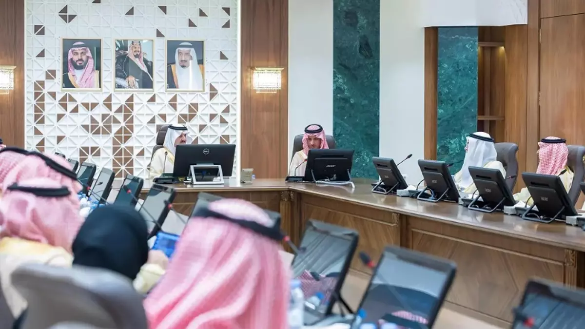 عاجل.. عاجل: الأمير سعود بن نايف يُطلق مشاريع سياحية بـ21 مليار ريال… المنطقة الشرقية تستقبل 13.4 مليون سائح!