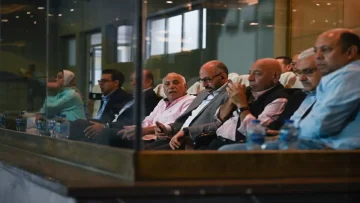 عاجل.. عاجل: الغندور يفجر مفاجأة صادمة عن أزمة الزمالك المالية… 60 مليون جنيه تهدد الموسم!