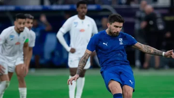 عاجل.. عاجل: الغارديان تكشف السبب الحقيقي وراء مطاردة يونايتد الجنونية لنجم الهلال نيفيز… والإجابة صادمة!