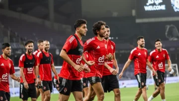 عاجل.. عاجل: الأهلي يُحضّر المفاجأة الكبيرة لغزل المحلة… توروب يخفي 10 ملايين جنيه خلف خطة سرية!