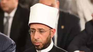 عاجل.. عاجل: وفاة الشيخ منصور الرفاعي عبيد صاحب الـ50 كتاباً… وزير الأوقاف ينعاه بكلمات مؤثرة