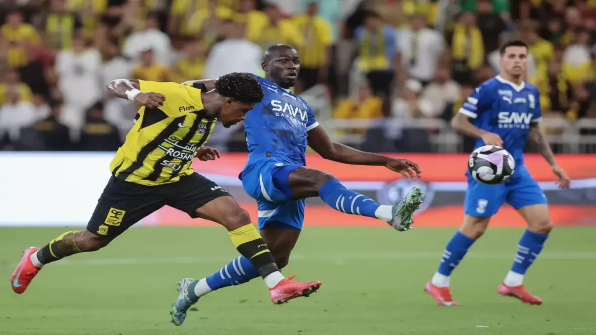 عاجل.. عاجل: لجنة الانضباط تفجر مفاجأة صادمة… كوليبالي وفابينيو يدفعان الثمن غالياً!