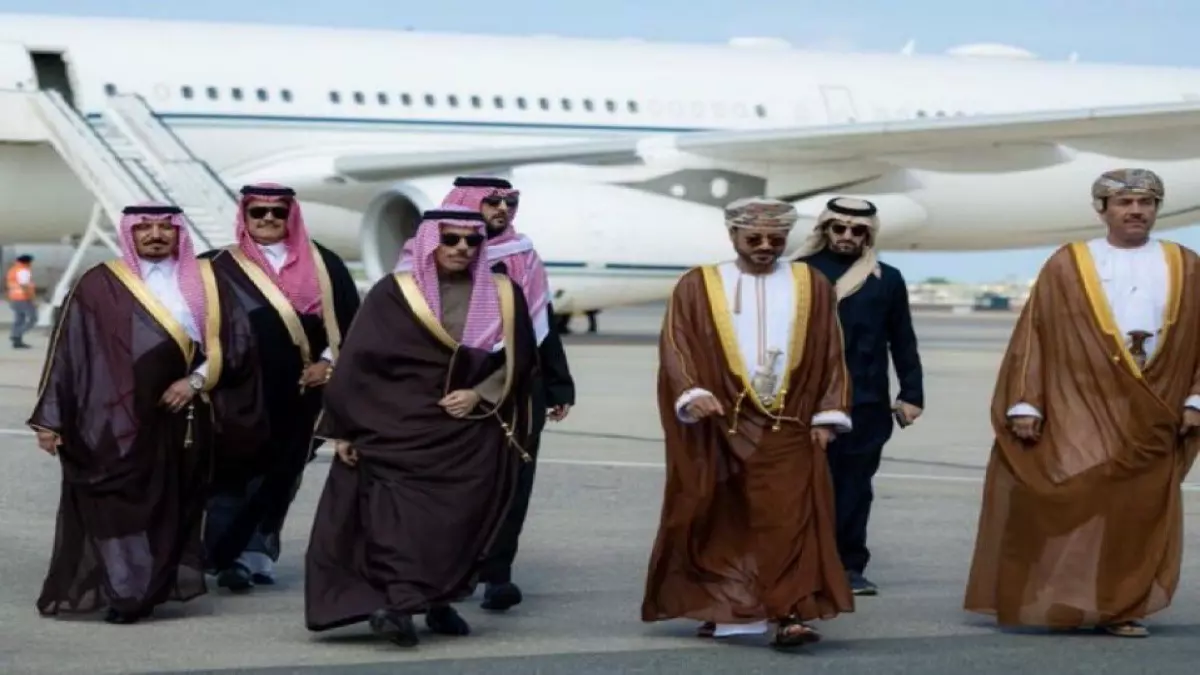 عاجل.. عاجل: السعودية وعُمان توقعان اتفاقية استراتيجية جديدة وتكشفان موقفهما من التطورات الخطيرة شرق اليمن!