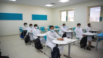 عاجل.. عاجل: وزارة التعليم تكشف جدول الإجازات الدراسية 1447 كاملاً… إجازة منتصف العام 9 أيام متتالية!