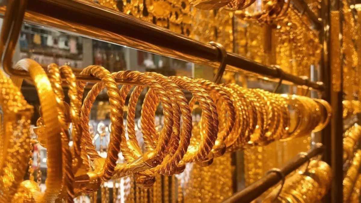 عاجل.. عاجل: أسعار الذهب تصدم اليمنيين اليوم… جرام الـ21 يتجاوز 200 ألف ريال!