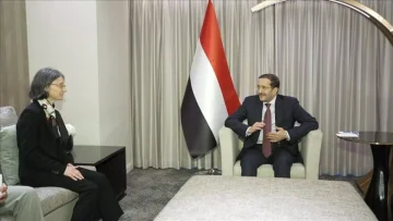 عاجل.. عاجل: تحالف طارق-الزبيدي يفجر صراعاً داخلياً خطيراً… تعزيزات عسكرية مجهولة تصل عدن والمكلا!