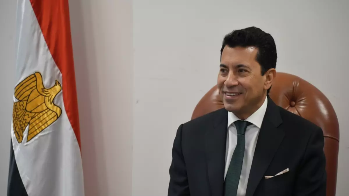 عاجل.. عاجل: وزير الرياضة يكشف خطة سرية لتطوير الأهلي… قرارات صادمة ستغير مستقبل النادي!