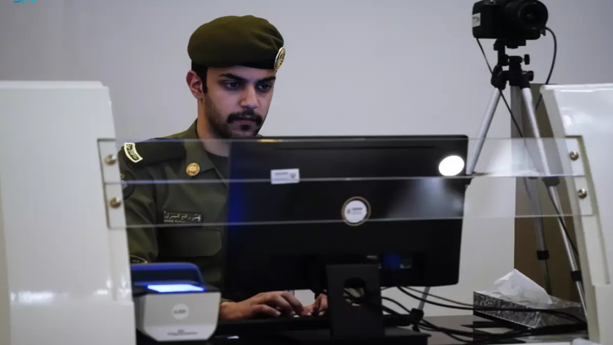 عاجل.. نهاية عذاب التجديد السنوي.. الجوازات تعلن هوية المقيم الرقمية بصلاحية 5 سنوات