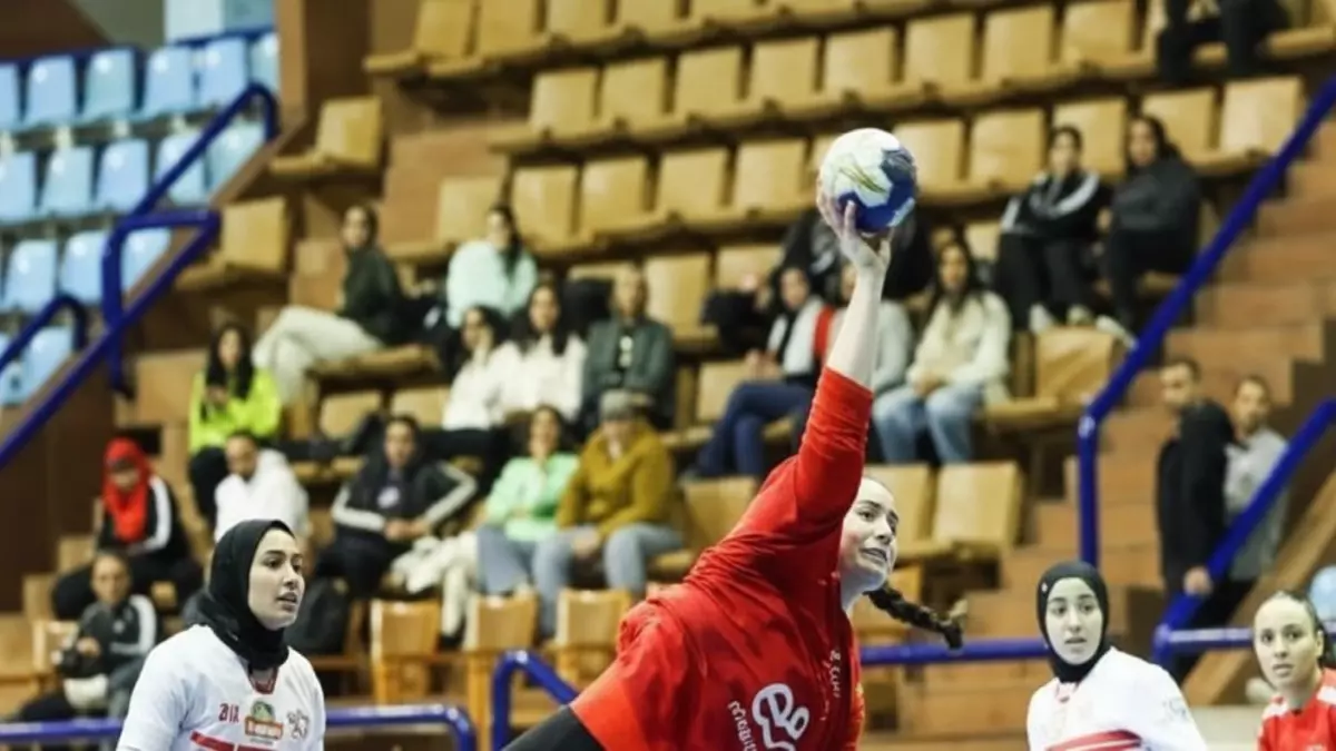 عاجل.. عاجل: الأهلي يسحق الزمالك في ديربي ناري لكرة اليد… النتيجة صادمة 35-31!