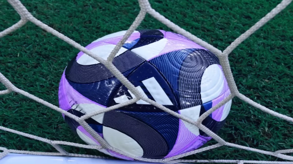 عاجل.. عاجل: دوري روشن ينفجر من جديد بعد توقف مثير لـ 32 يوماً… النصر يقود بالعلامة الكاملة!