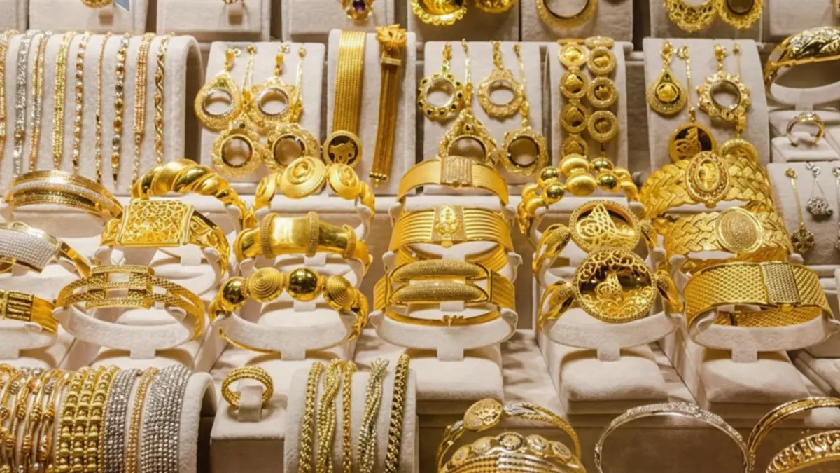 عاجل.. عاجل: الذهب يقترب من 6000 جنيه للجرام في مصر… خبراء يتوقعون قفزة جنونية إلى 5000 دولار!