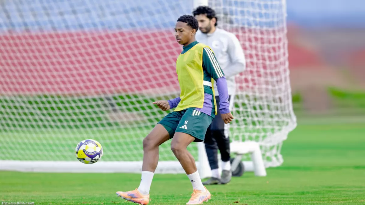 عاجل.. عاجل: إصابة صادمة تُبعد نجم الخليج مراد الهوساوي أسبوعين… وفرصة ذهبية للهلال!