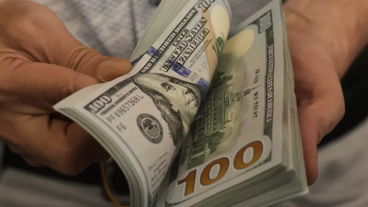 عاجل.. عاجل: الدولار يتجمد عند 47.52 جنيه قبل ساعات من قرار مصيري… هل ينهار أم يرتفع؟