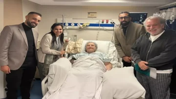 عاجل.. شاهد: محيى إسماعيل يكسر صمته من سريره بالعناية المركزة… أول كلماته صادمة!