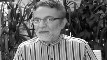 عاجل.. عاجل: الدراما العربية تفقد أسطورة “ليالي الصالحية”… أحمد حامد يرحل تاركاً إرثاً لا يُنسى!