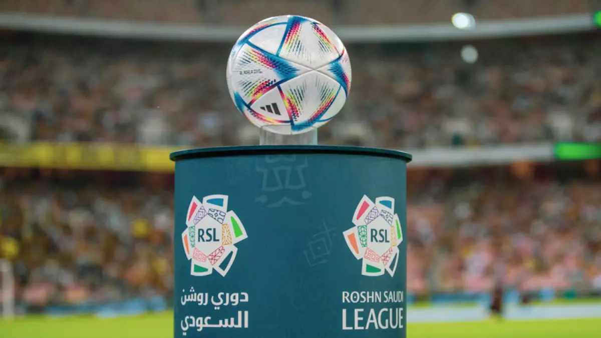 عاجل.. معجزة كُروية: نجم سعودي كبير يعود إلى دوري روشن بعد غياب 400 يوم.. من يكون؟ (صورة)