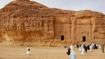 عاجل.. صادم: السياحة الشتوية تستحوذ على 53% من إيرادات السعودية السنوية… كيف حققت هذا الرقم المذهل؟