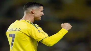 عاجل.. تاريخي: رونالدو يقود النصر لرقم قياسي مخيف… 10 انتصارات متتالية والعلامة الكاملة!