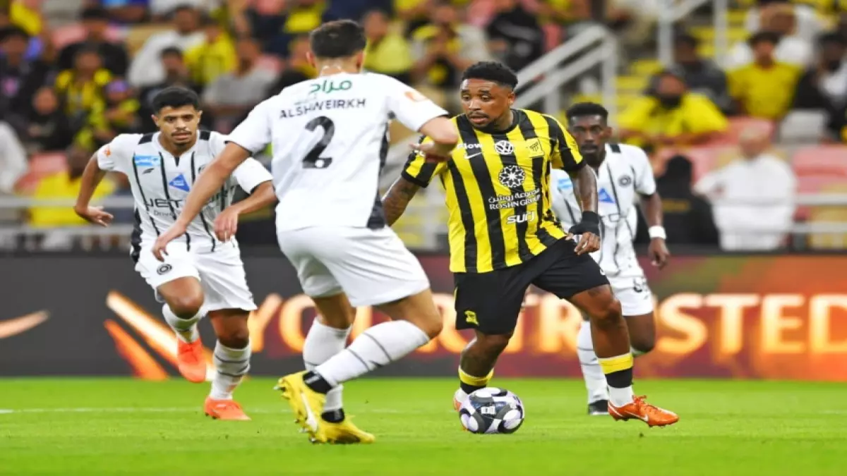 عاجل.. عاجل: الاتحاد يسحق الشباب بثنائية تاريخية في ذكرى التأسيس الـ98 – قفزة مذهلة للمركز السادس!