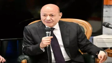 عاجل.. عاجل: العليمي يوجه إنذار أخير للانتقالي الجنوبي… هل تنقسم اليمن إلى دولتين خلال أيام؟