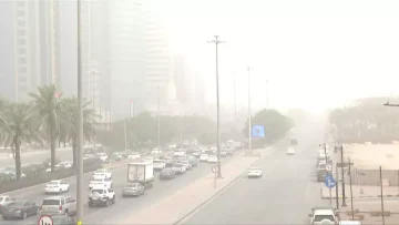 عاجل.. عاجل: عاصفة ترابية تضرب السعودية وتحول الرؤية لصفر… السلطات تحذر السائقين!