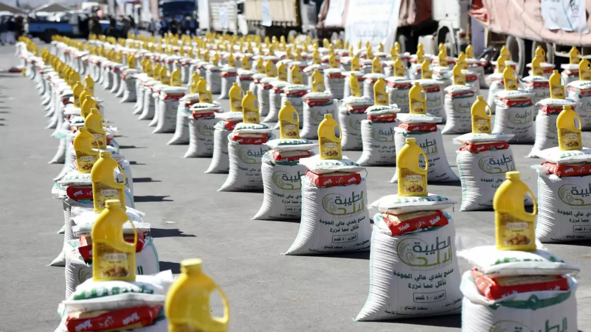 عاجل.. عاجل: انفجار جنوني في أسعار الطعام باليمن… الحوثيون يدفعون المواطنين للمجاعة!