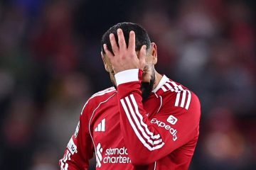 عاجل.. شبكة عالمية بعد إعلان سلوت تشكيل ليفربول أمام سندرلاند: ماذا يحدث لـ محمد صلاح؟!