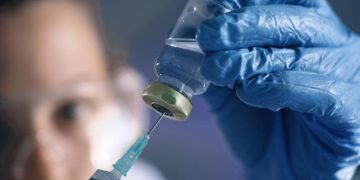 عاجل.. روسيا تبدأ التجارب السريرية للقاح “إنتروميكس”