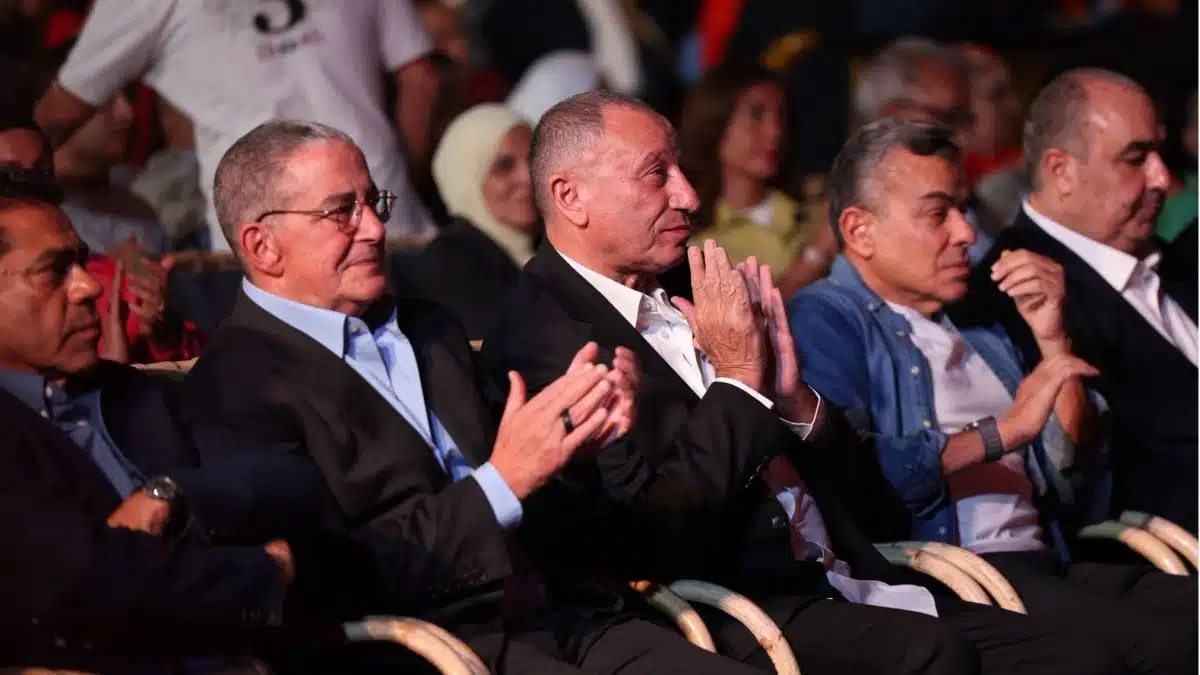 عاجل.. عملها ياسين منصور.. منحة تعاقد نائب الرئيس تحسم الصفقة الثانية للأهلي