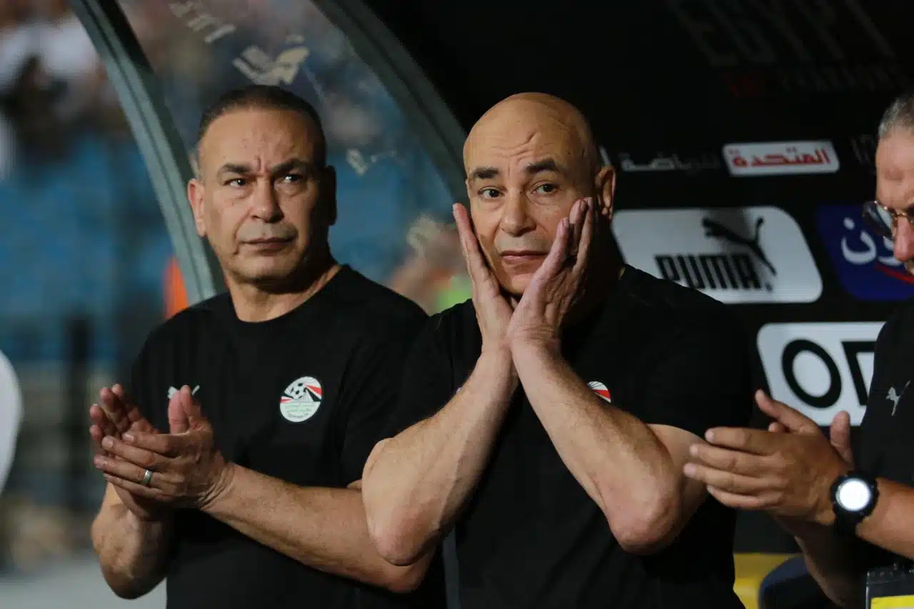 عاجل.. نجم الأهلي ينتقد تصرف محمد الشناوي عقب مواجهة نيجيريا