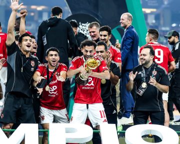 عاجل.. “للبيع”.. قرار مفاجئ من الأهلي بشأن أحمد عبد القادر وجديد حامد حمدان