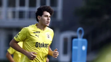 عاجل.. بعد ضم الثنائي.. مفاضلة توروب تحسم ملامح خط دفاع الأهلي في يناير