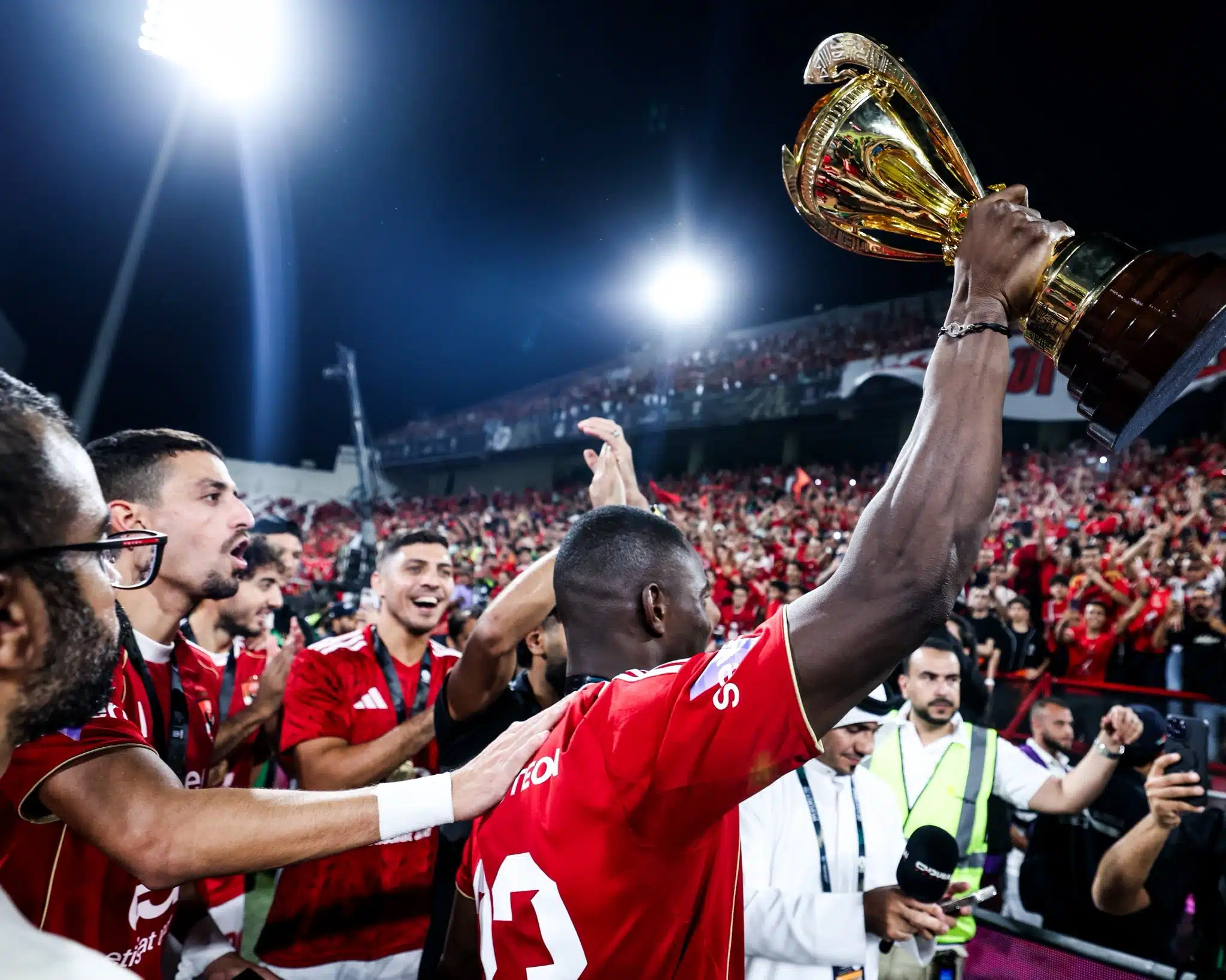 عاجل.. الأهلي يعلن مصير الشحات وعبد القادر وديانج وبيكهام وحمزة وعابدين.. وسر التعاقد مع توروب