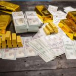أسعار الذهب ترتفع عالميًا اليوم الخميس بدعم تراجع الدولار والنفط وترقب تهدئة التوترات في الشرق الأوسط