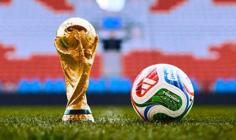 اقتصاد المونديال.. كأس العالم يضخ 41 مليار دولار في شرايين الاقتصاد العالمي وكرة القدم تتحول لآلة استثمارية