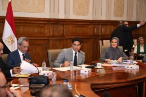 “اقتصادية الشيوخ” تناقش مشروع قانون خطة التنمية الاقتصادية والاجتماعية بحضور ممثلي الحكومة