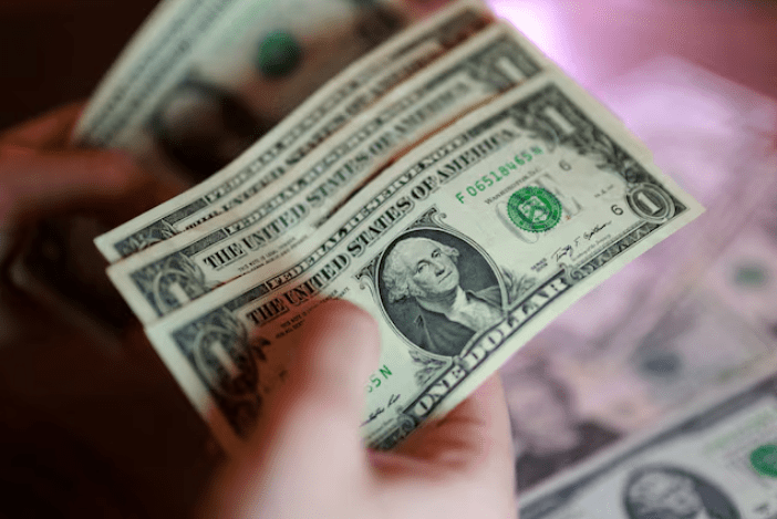الأخضر بكام؟.. سعر الدولار اليوم الخميس 4 يونيو 2026 في البنوك