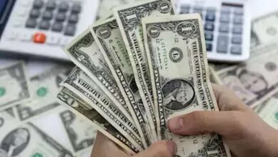 الدولار يواصل التراجع في البنوك المصرية.. تعرف على أحدث سعر
