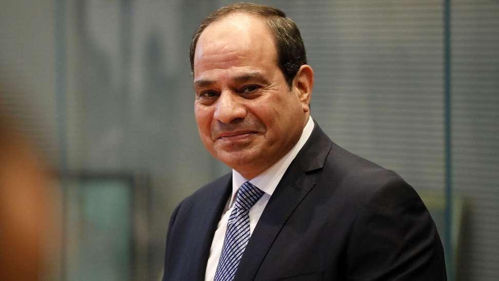 الرئيس السيسي يشهد تخريج دفعة جديدة من أئمة الأوقاف بالأكاديمية العسكرية
