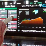 السوق السعودية: سهم المملكة القابضة يتراجع بعد قفزة قياسية